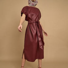 Load image into Gallery viewer, Metcalf Dress
